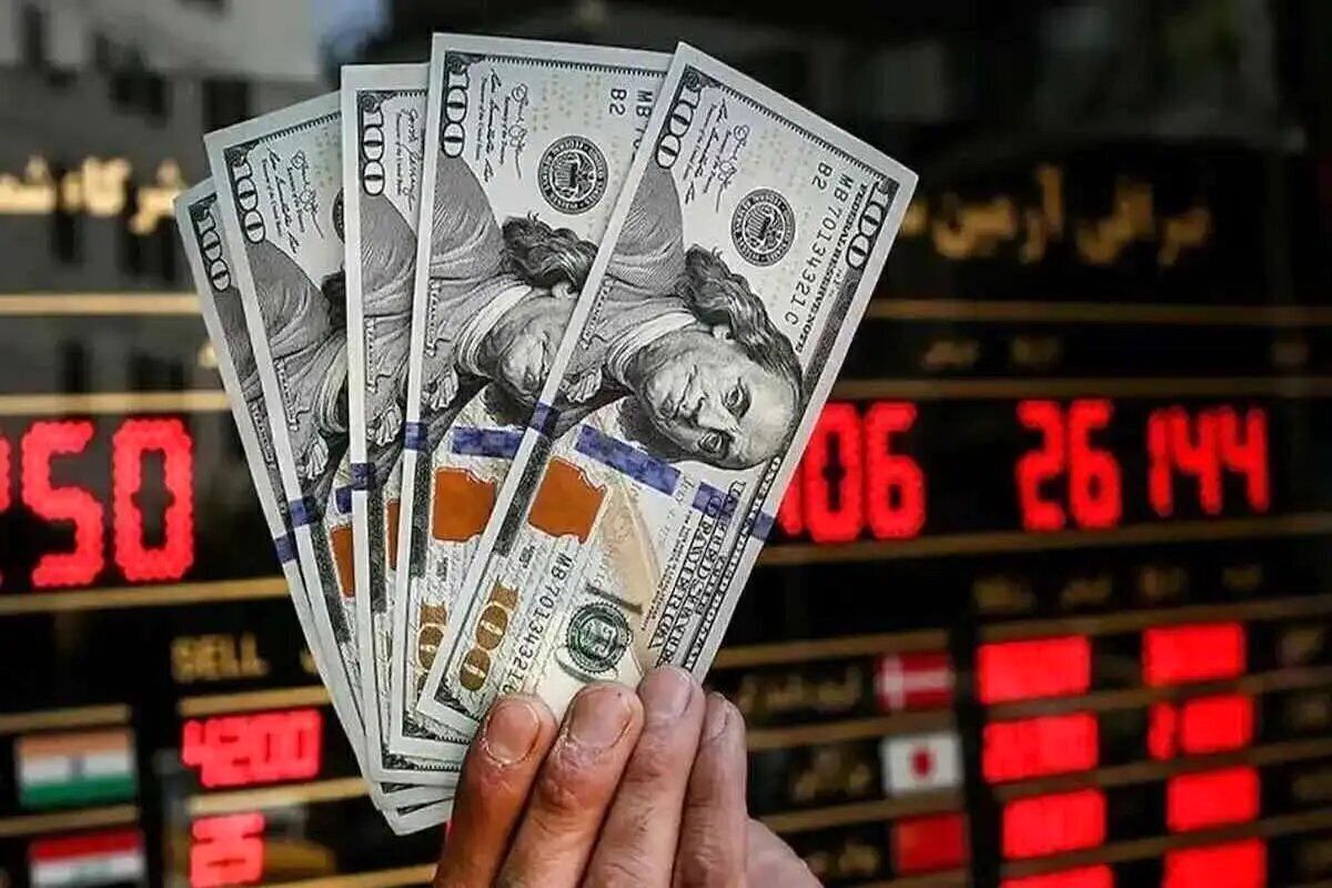 پیش‌بینی جدید یک فعال اقتصادی از قیمت دلار در بازار/ دلار کانال عوض کرد